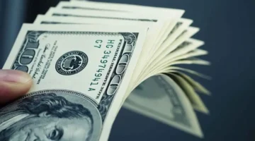 سعر الدولار اليوم في مصر وعالميًا يستقر وسط تذبذب بسيط